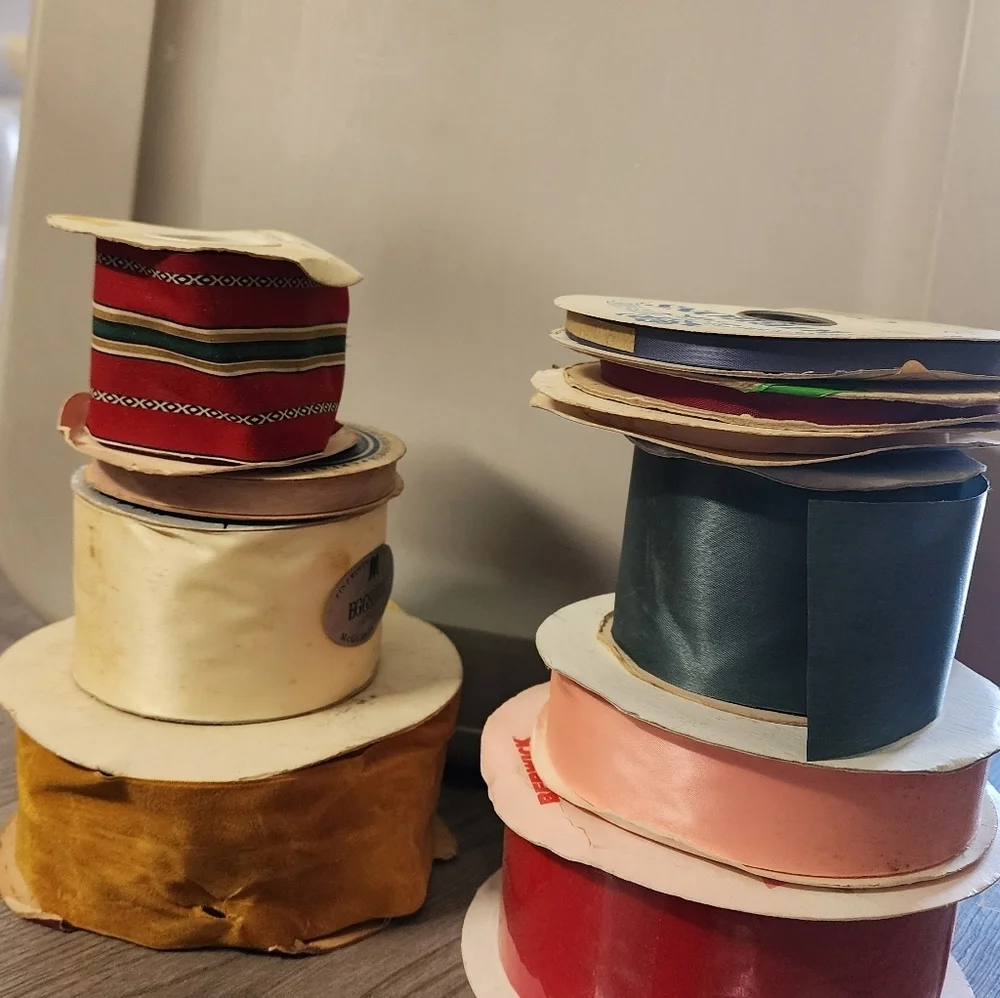10 Random Ribbons For Wrapping Gifts New Or Used Holidays Chirstmas